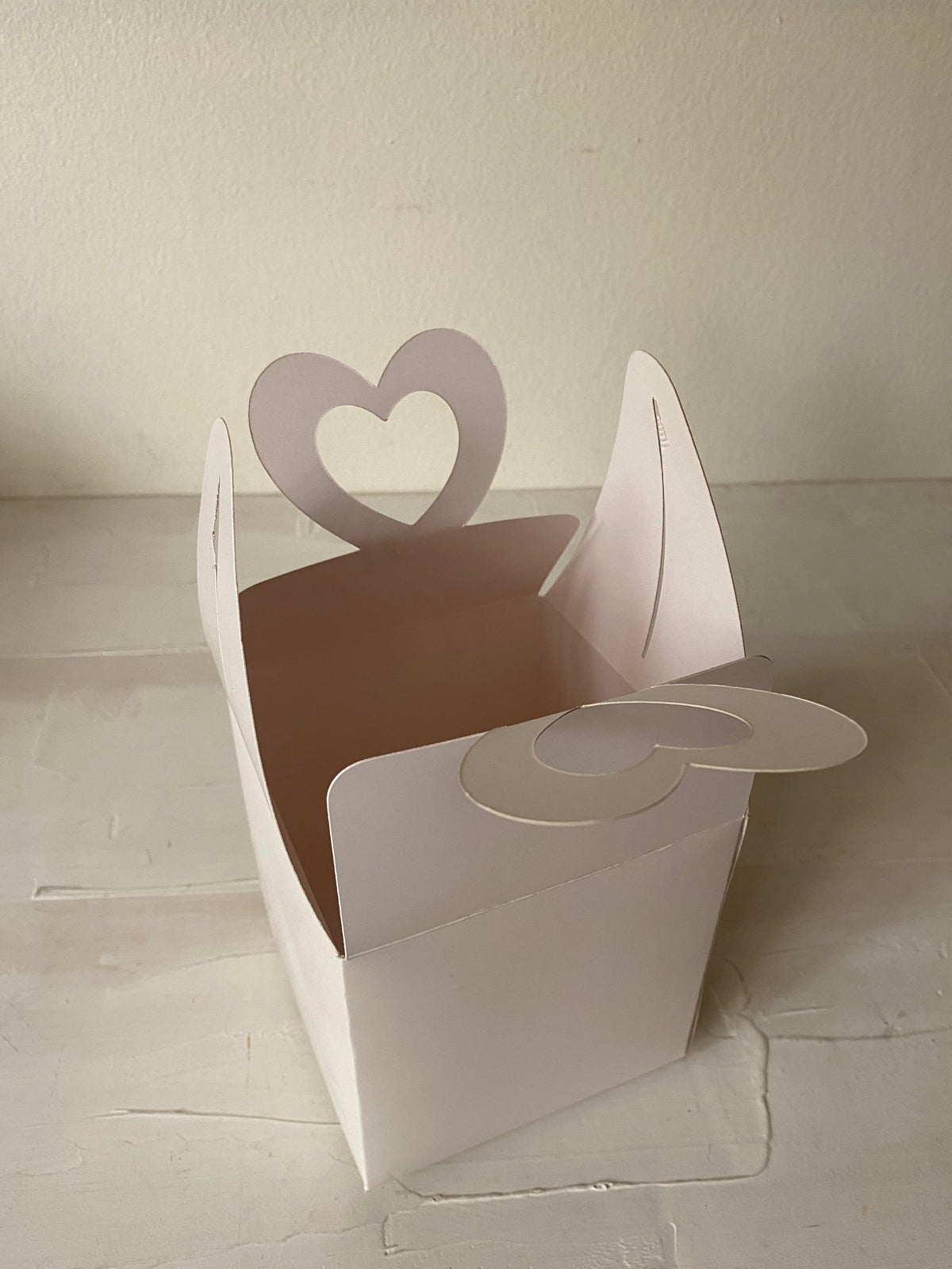 12 CAJAS CON CORAZON