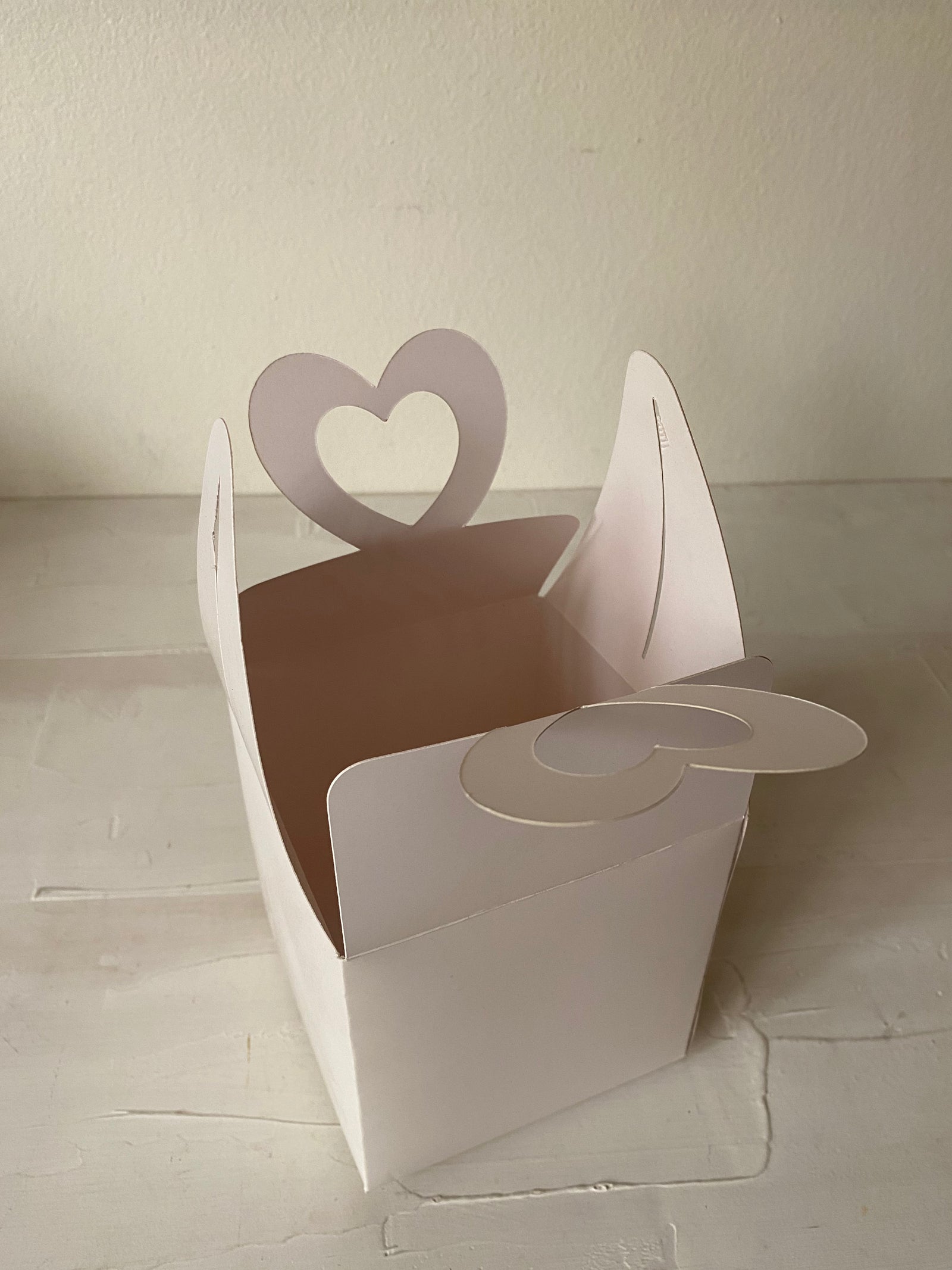 12 CAJAS CON CORAZON