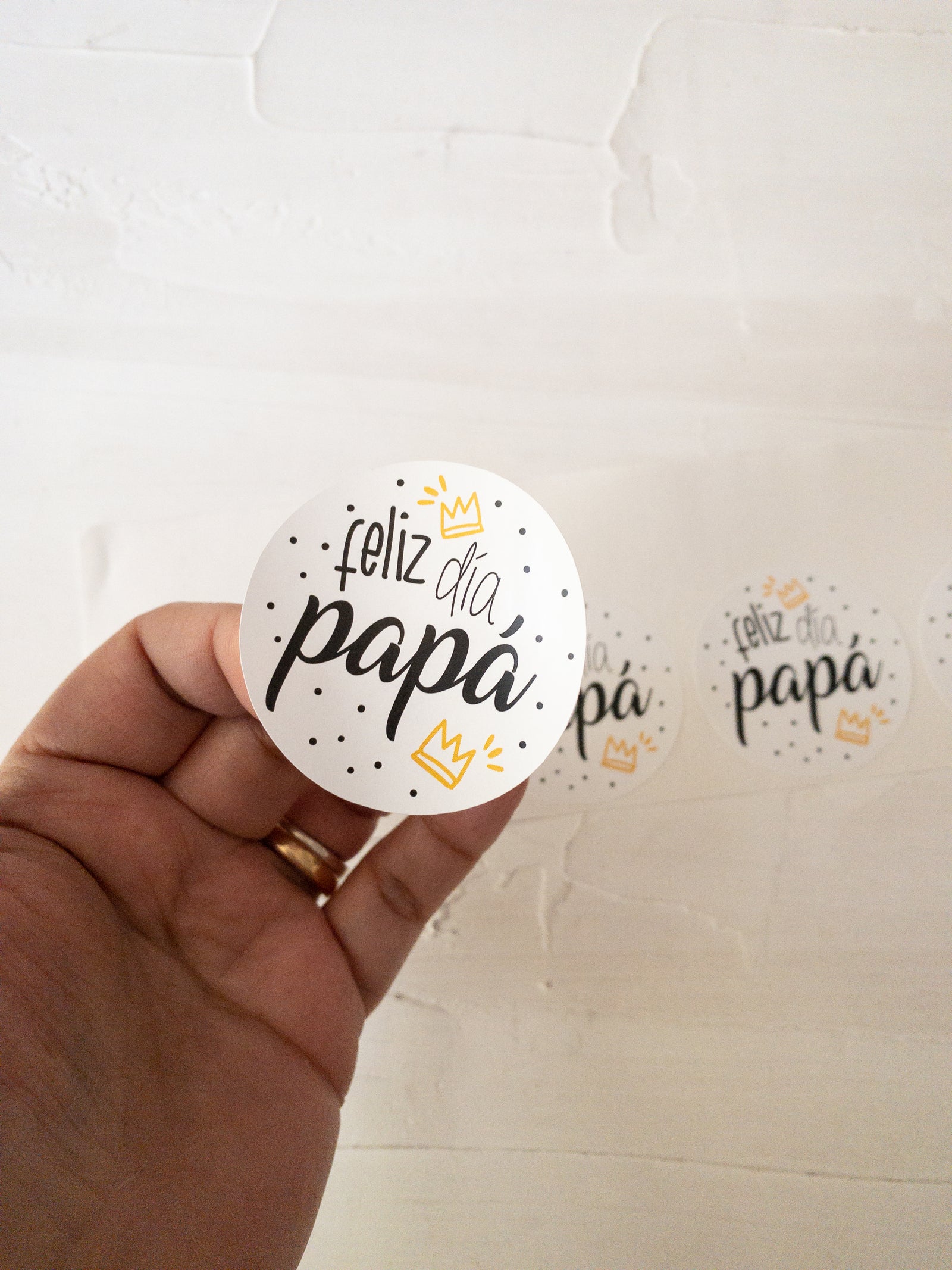 40 STICKER 5cm -  FELIZ DÍA PAPI!