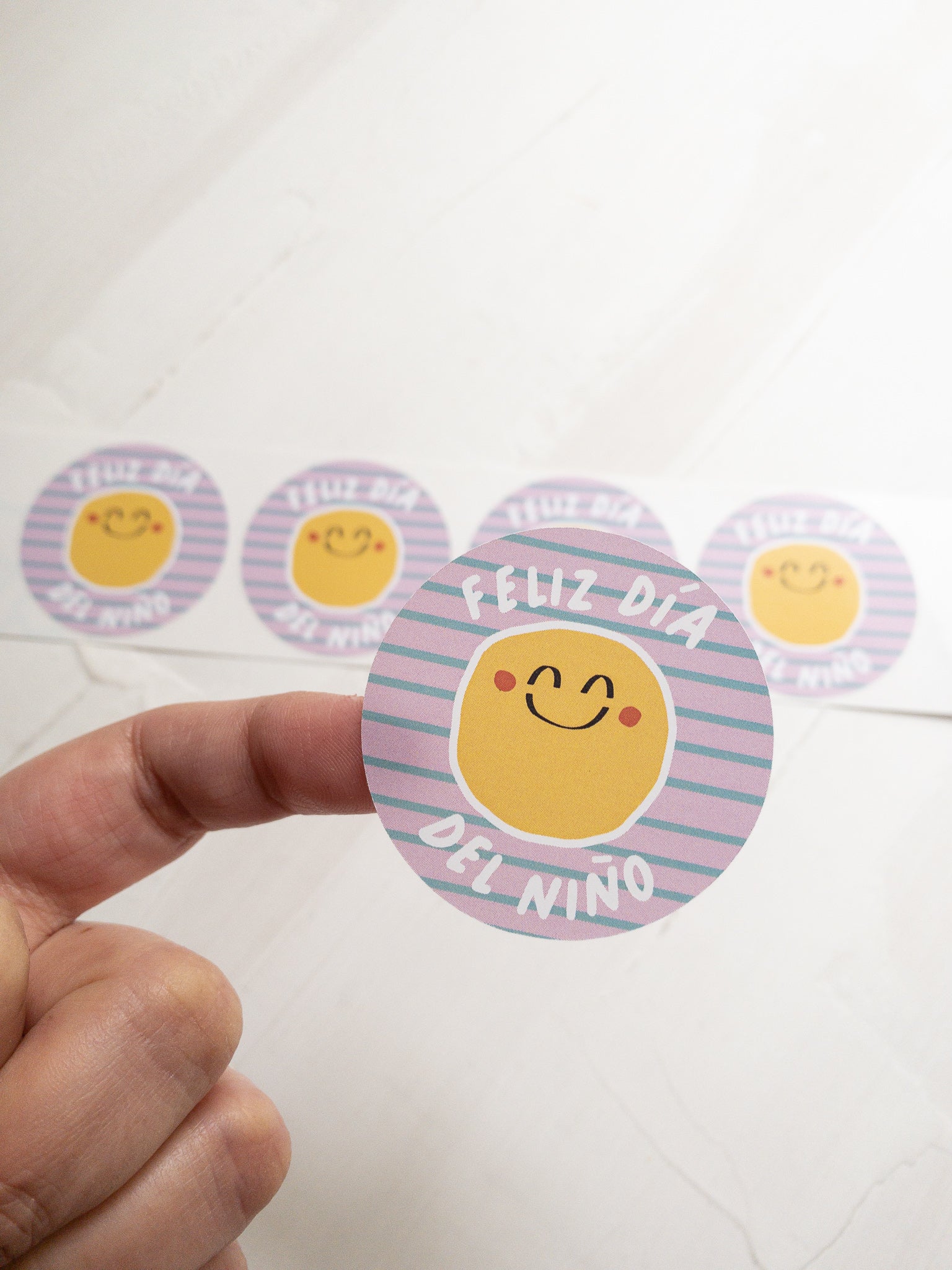 40 STICKER DÍA DEL NIÑO "SONRÍE" - PINCHA LA FOTO PARA MÁS INFO