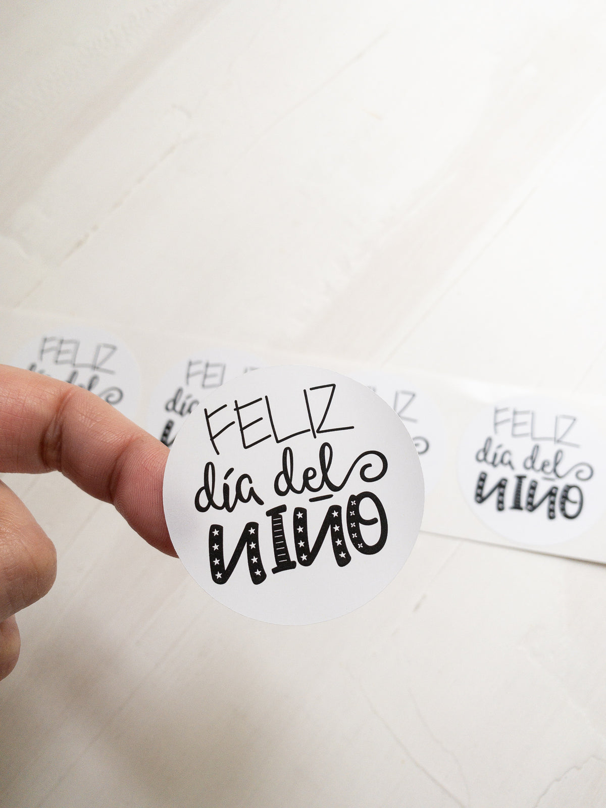 40 STICKER DÍA DEL NIÑO &quot;FELIZ DÍA DEL NIÑO&quot; - PINCHA LA FOTO PARA MÁS INFO