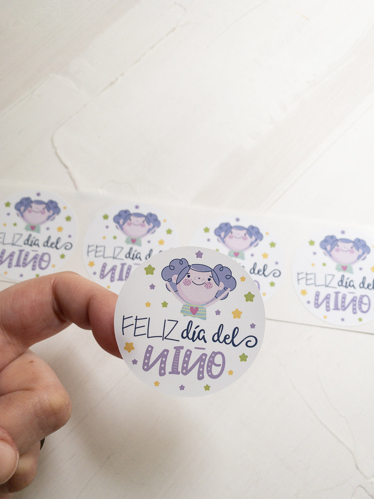 40 STICKER DÍA DEL NIÑO &quot;NIÑOS FELICES&quot; - PINCHA LA FOTO PARA MÁS INFO