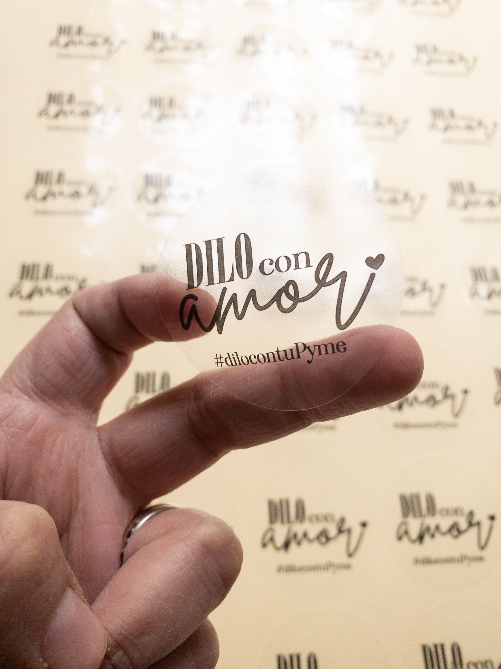 STICKER REDONDOS TRANSPARENTES