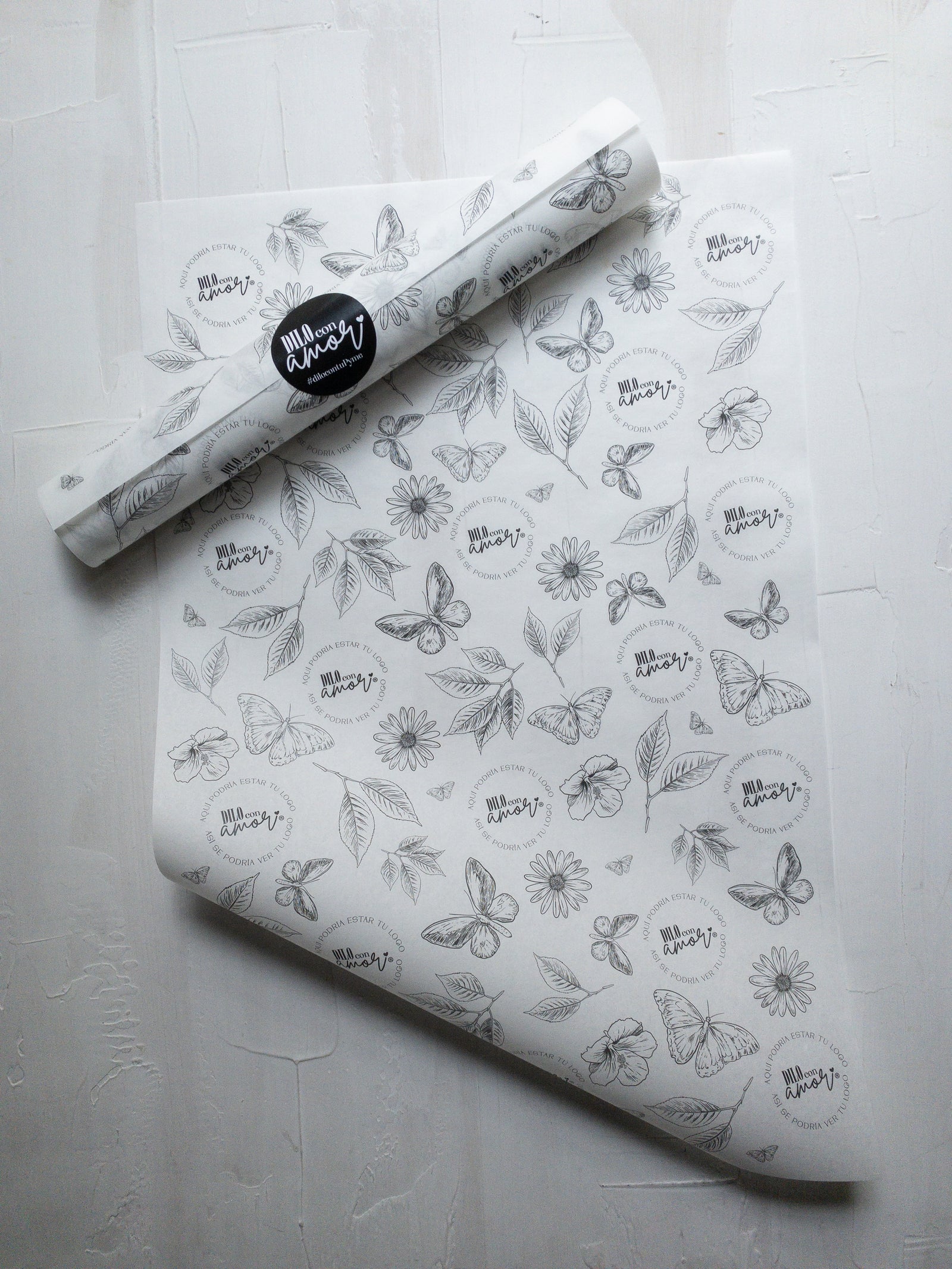 50 UNIDADES  FLORES y MARIPOSAS B/N  MÁS INFO PINCHA FOTO