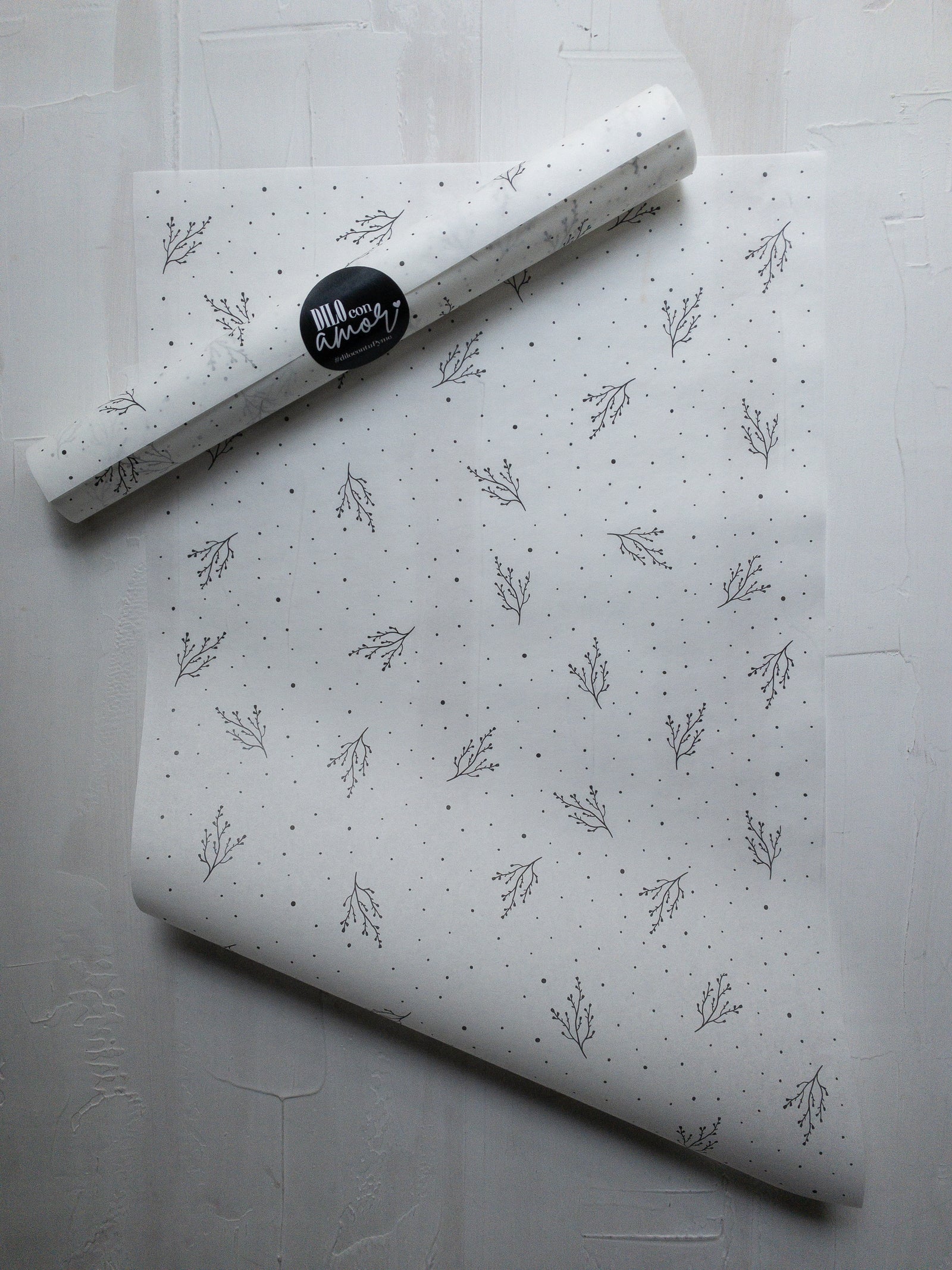 50 UNIDADES RAMITAS B/N SIN LOGO MÁS INFO PINCHA FOTO