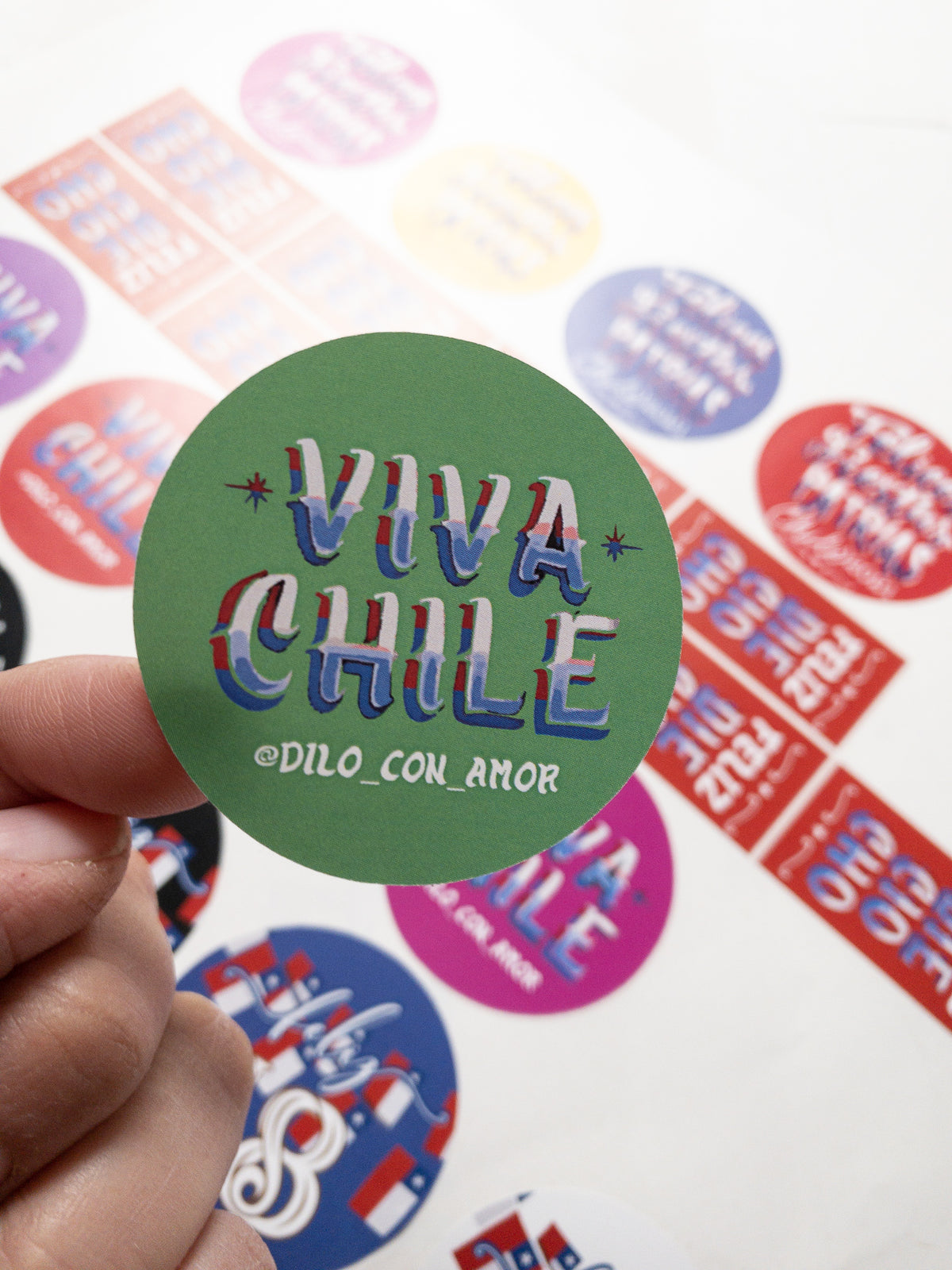 40 STICKER 5 CM -  VIVA CHILE / INGRESA EN LA FOTO PARA OPCIONES