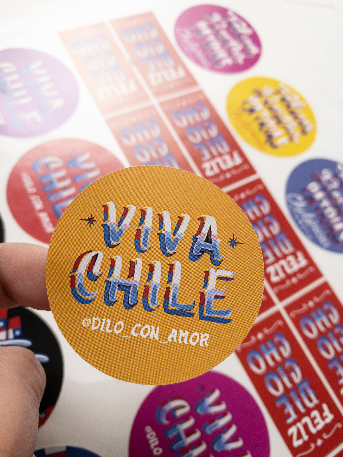 40 STICKER 5 CM -  VIVA CHILE / INGRESA EN LA FOTO PARA OPCIONES