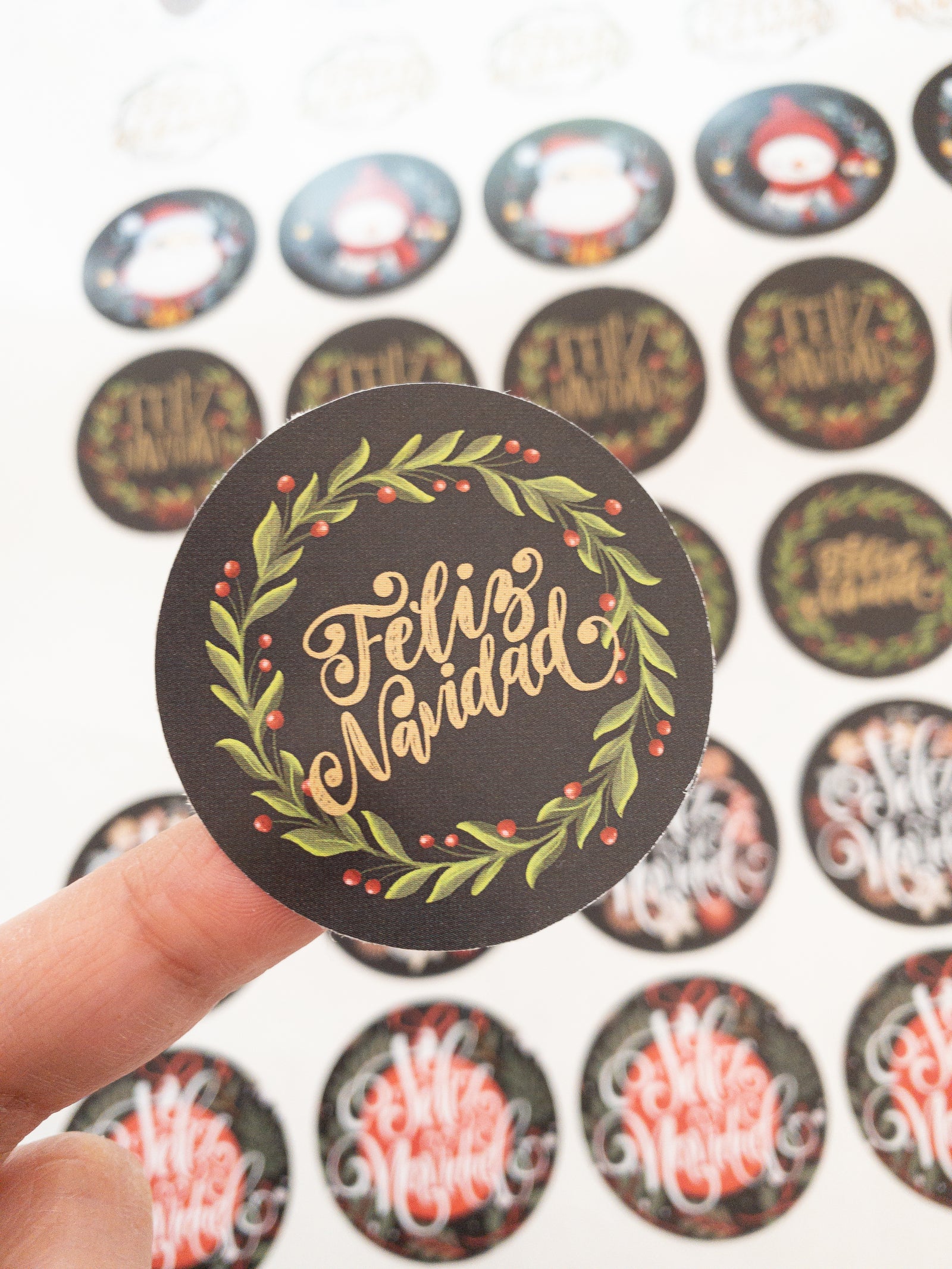 CORONA 3 - 40 STICKER  + INFO PINCHANDO LA FOTO