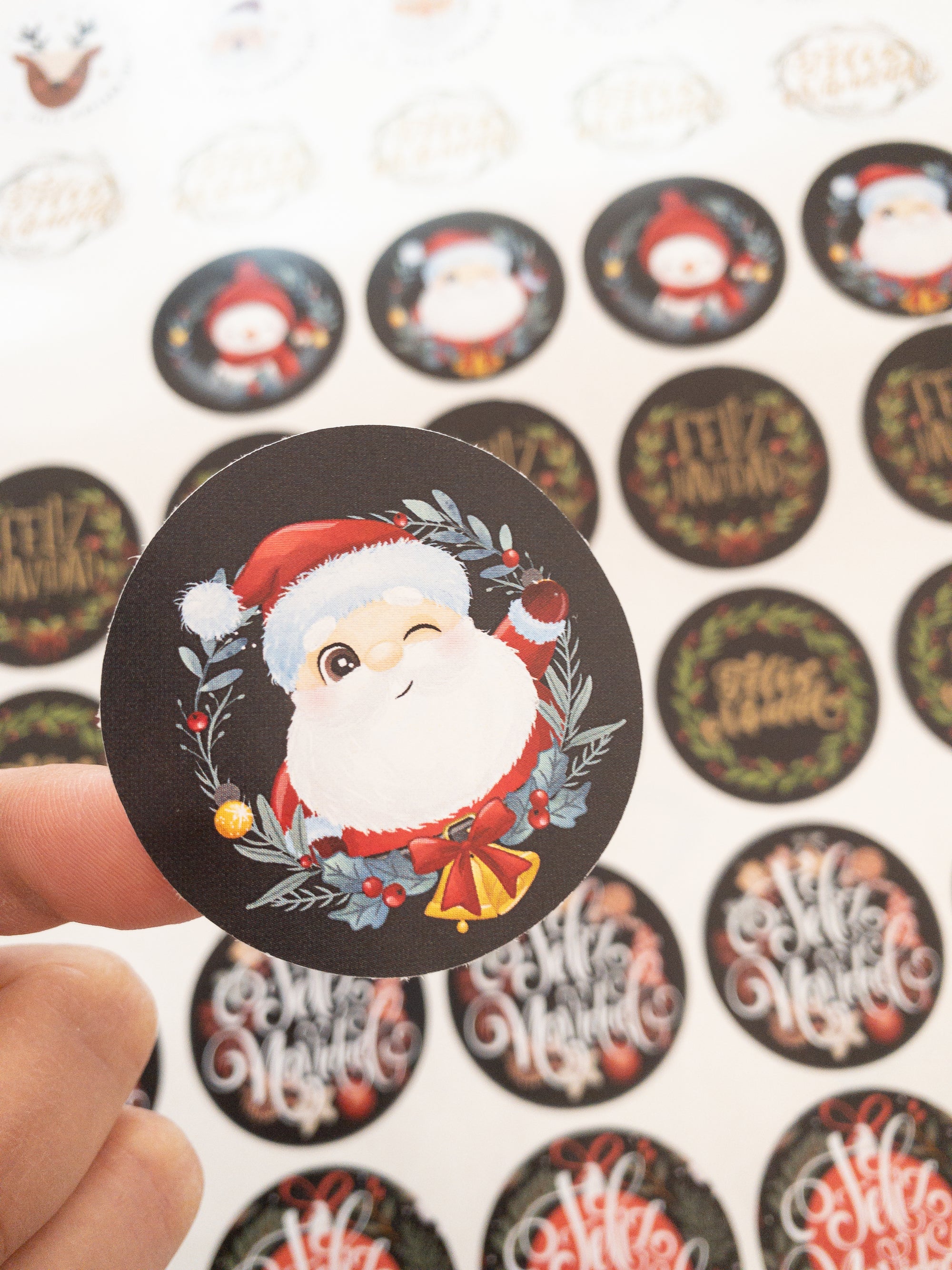 NOEL - 54 STICKER  + INFO PINCHANDO LA FOTO