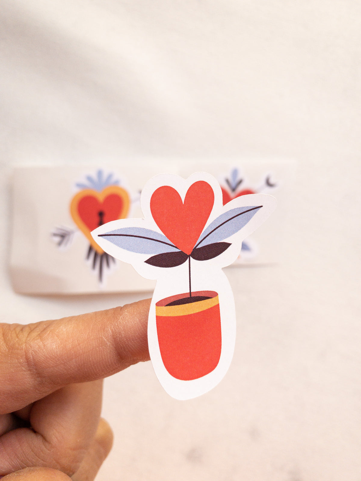 38 STICKER 5 x 4 cm - MIX CORAZONES DE FRIDA - PINCHA FOTO PARA + INFO