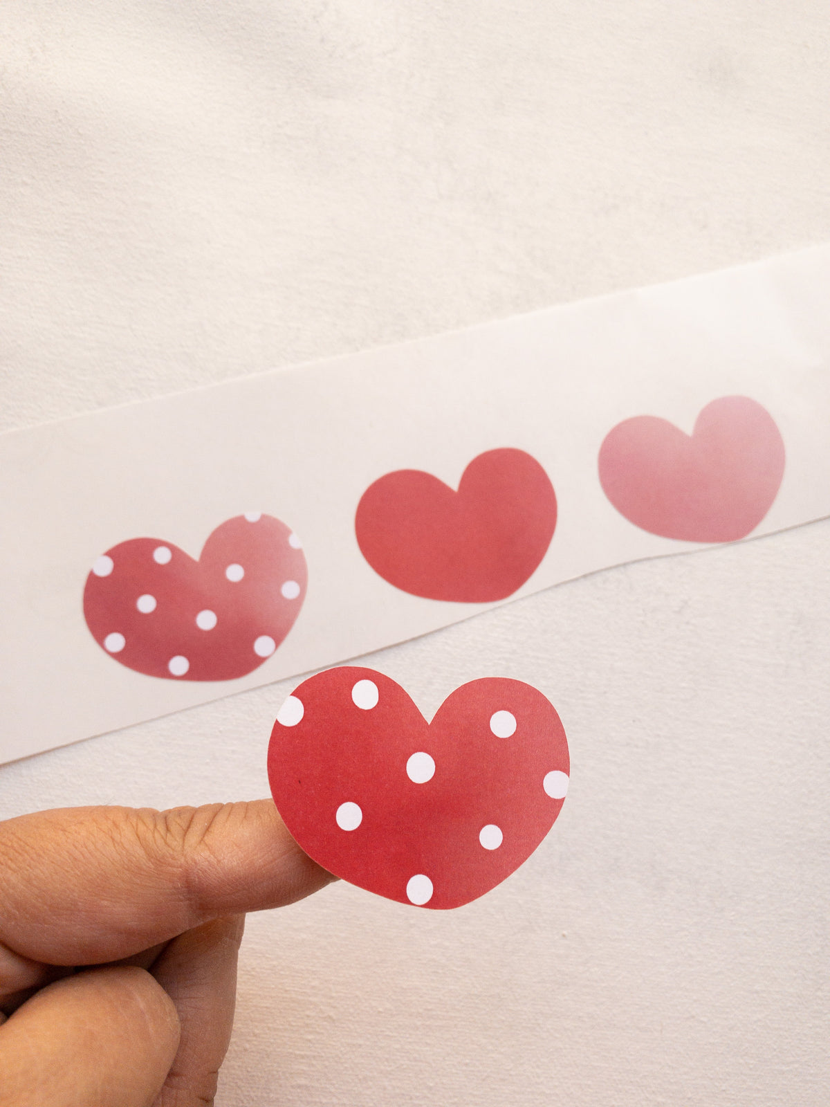 44 STICKER 3,6 x 4,9  cm - MIX CORAZONES PUNTITOS - PINCHA FOTO PARA + INFO